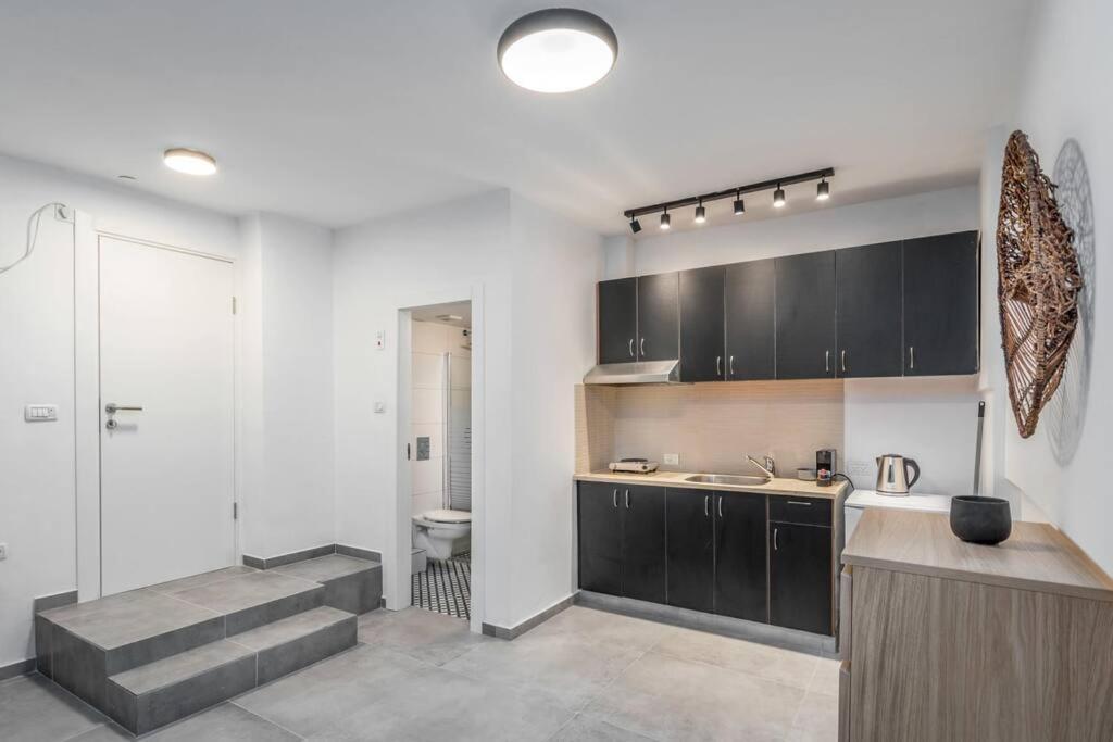 Bograshov - Sea U Tlv Apartment